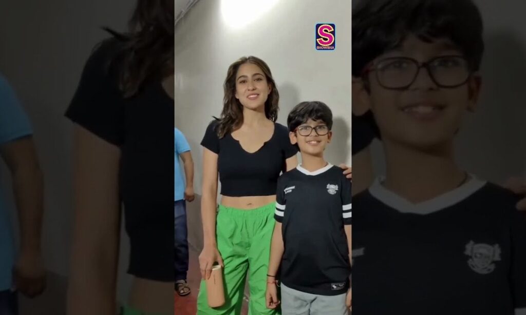 Sara Ali Khan Wins Hearts For Her THIS Gesture | Bollywood Celebs | N18S | #shorts | #viralvideos
