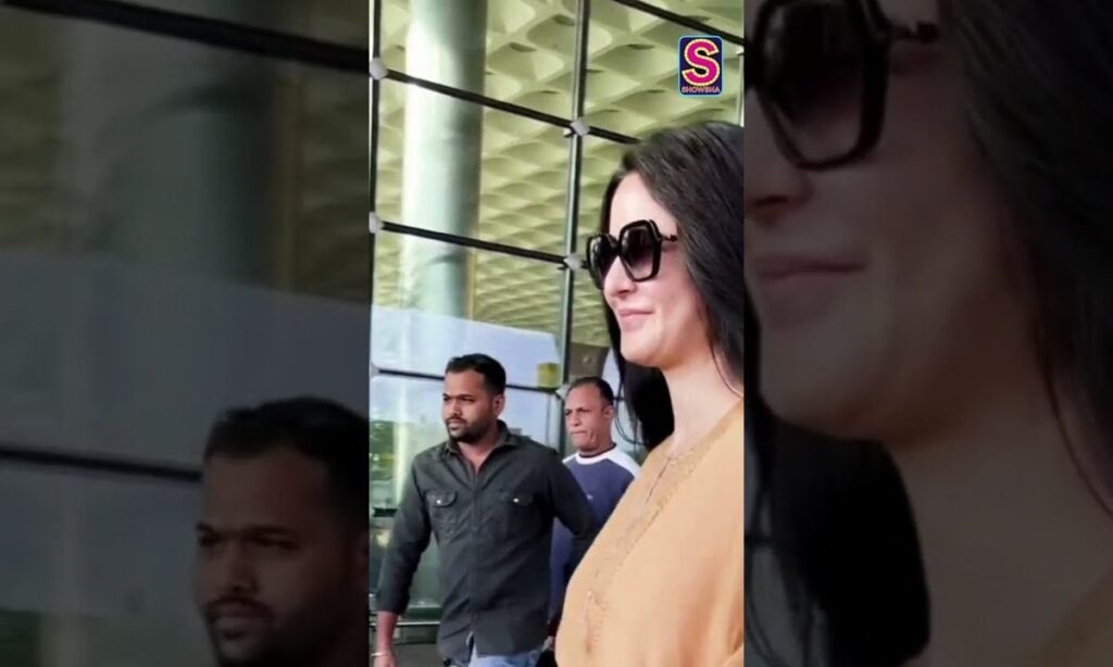 Katrina Kaif Looks Effortlessly Beautiful, As She Waves Goodbye At The Airport | Bollywood | N18S