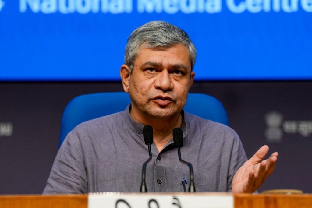 Vaishnaw Flags Financial Gap Between Traditional And Digital Media, Calls For Bridging Divide