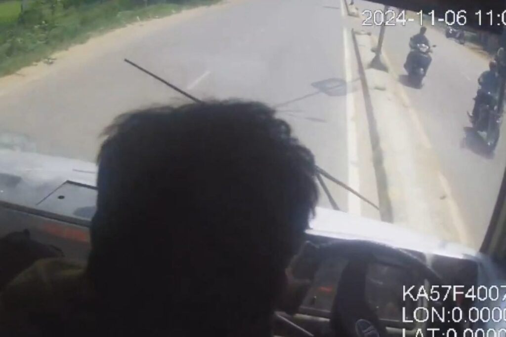 Video: Bengaluru Bus Driver Dies Of Heart Attack While Driving, Conductor Takes Over Steering