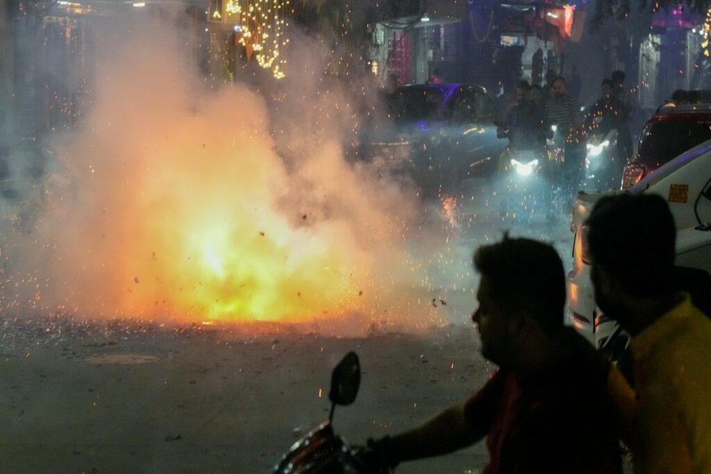 Delhi Fire Services Receive Highest Fire-Related Calls In 13 Years On Diwali Despite Cracker Ban