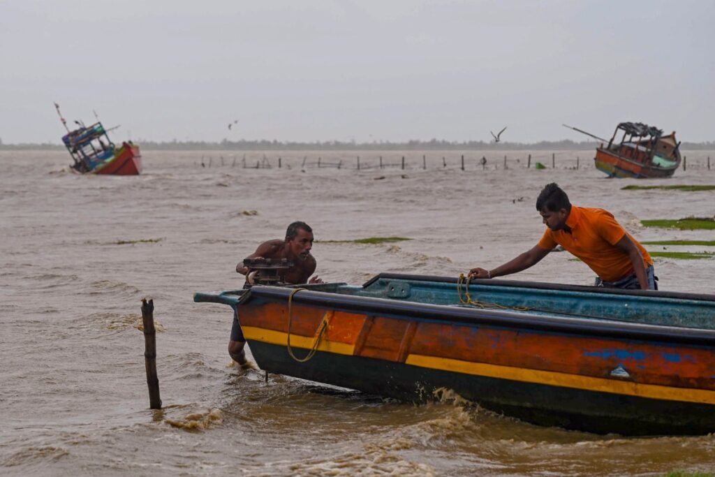 Low Pressure Over Bay Of Bengal From Tomorrow, Orange Alert in Tamil Nadu