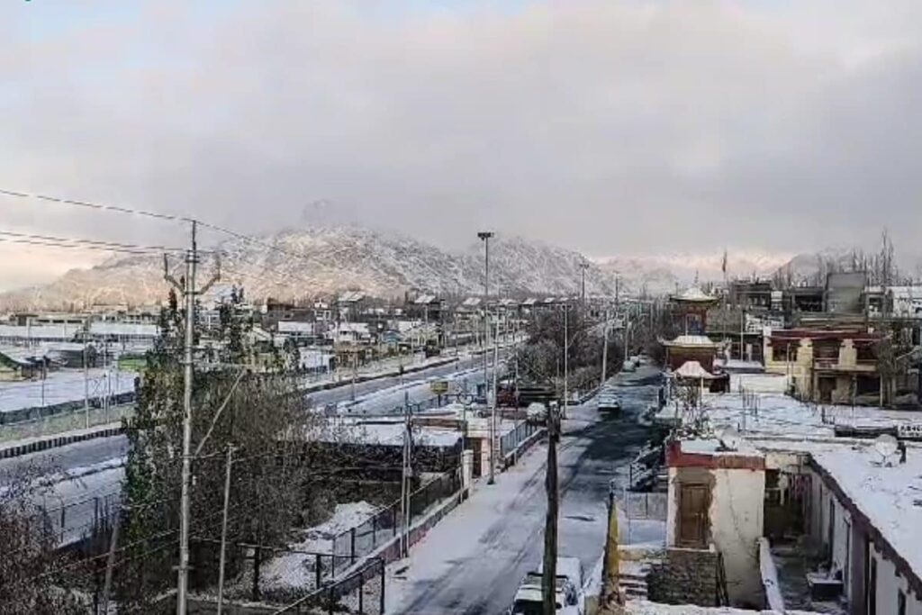 Mountains Covered With Snow As Ladakh Witnesses First Snowfall Of Season | Watch