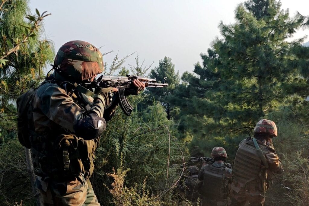 J&K: Heavy Gunfight Breaks Out Between Security Forces And Terrorists In Srinagar's Forest Area