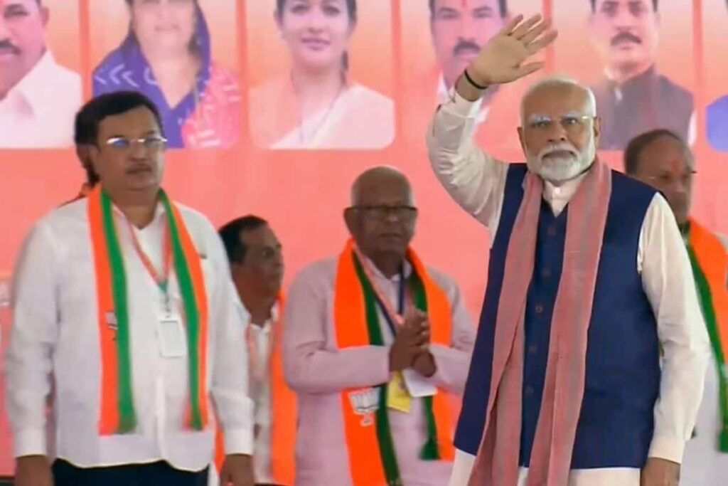 News18 Evening Digest: Canada Ends Visa Scheme For Foreign Students, PM In Maharashtra & Other Top Stories