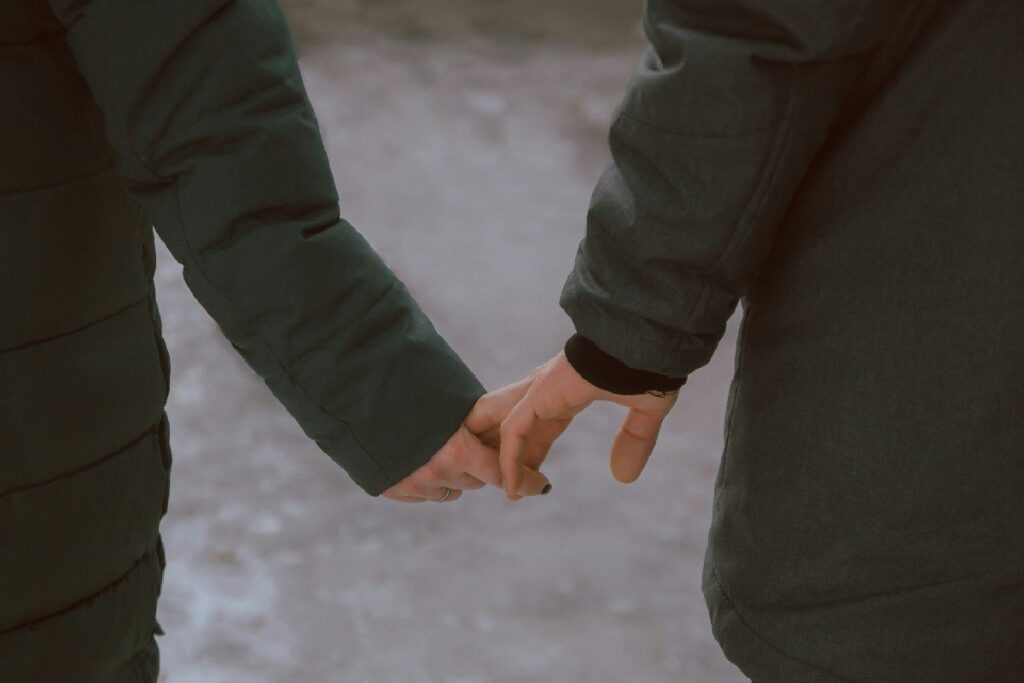 'Natural For Young Couple To Hug Or Kiss': HC Quashes Sexual Harassment Case Against Youth