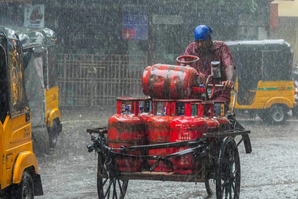 Chennai Weather: Heavy Rains To Lash Tamil Nadu Coast For Five Days