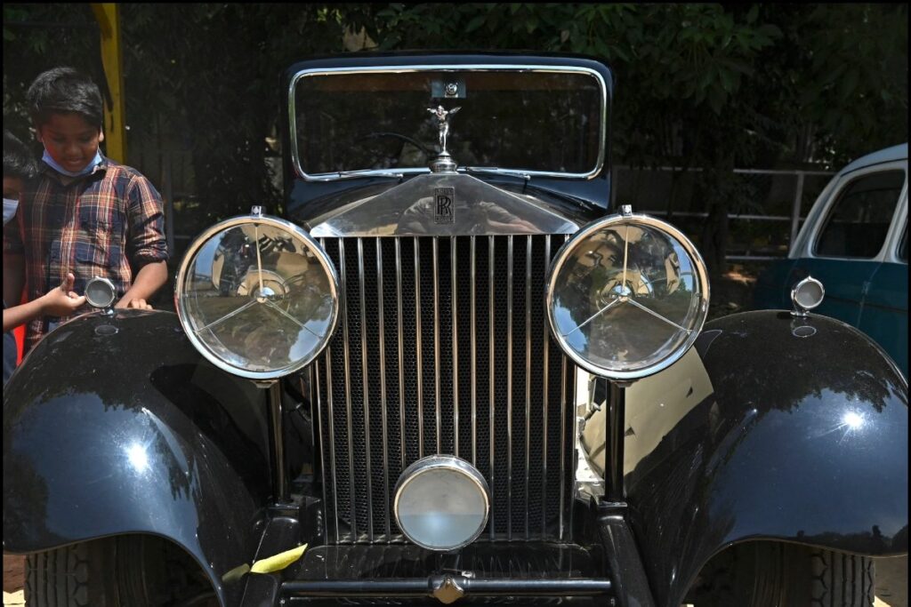 How A 1951 Rolls Royce Ordered By Nehru Sparked A Royal Marital Dispute?