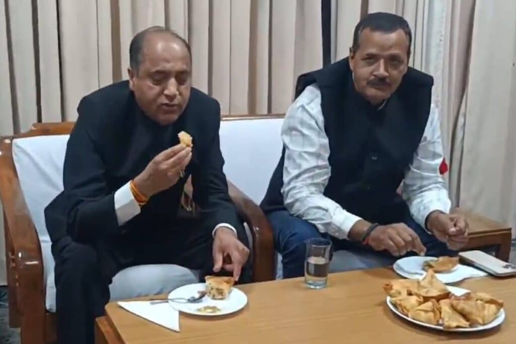 'Swadisht Hai': Ex-Himachal CM Jairam Thakur Throws Samosa Party To Mock Sukhvinder Sukhu