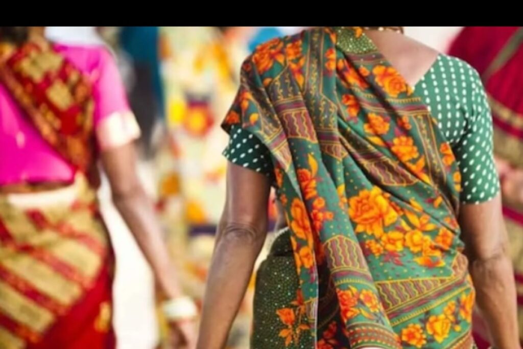 Petticoat Cancer: Do You Wear Your Saree Like This? Study Says You Are At Risk