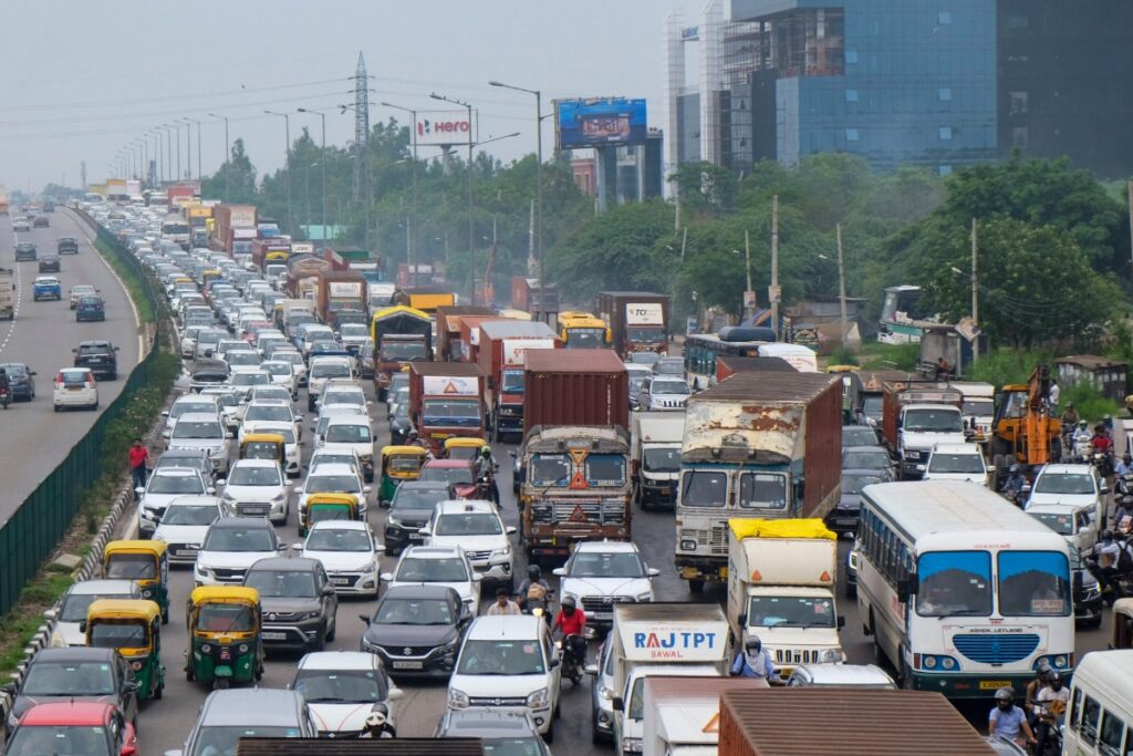 Not Farm Fires Or Diwali Fireworks, Rapidly Rising Vehicles On Roads Delhi's Biggest Polluters