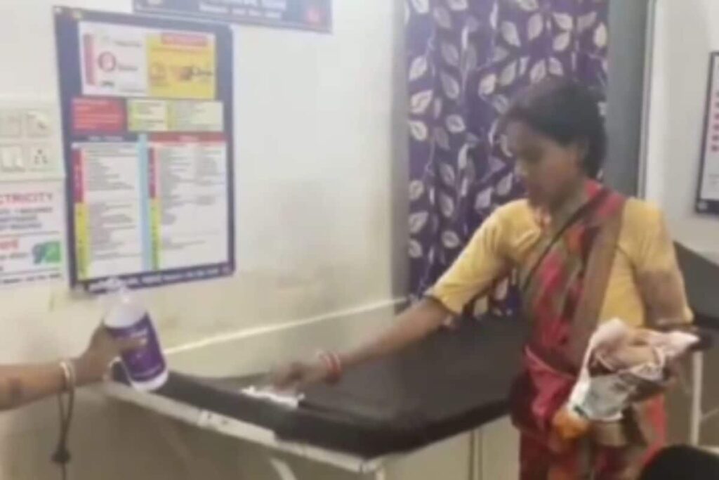 Madhya Pradesh Woman, 5-Month Pregnant, Made To Clean Hospital Bed On Which Husband Died