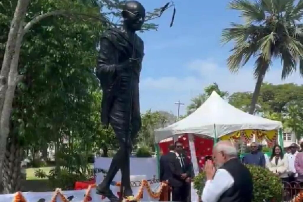PM Modi Pays Homage To Mahatma Gandhi In Guyana