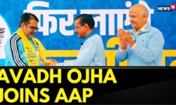 AAP Chief Arvind Kejriwal Welcomes Awadh Ojha to AAP | Revolutionizing Education Together | News18