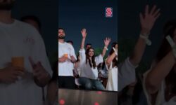 Deepika Padukone In Her Element, Spotted At Diljit Dosanjh's Concert | Entertainment | N18S