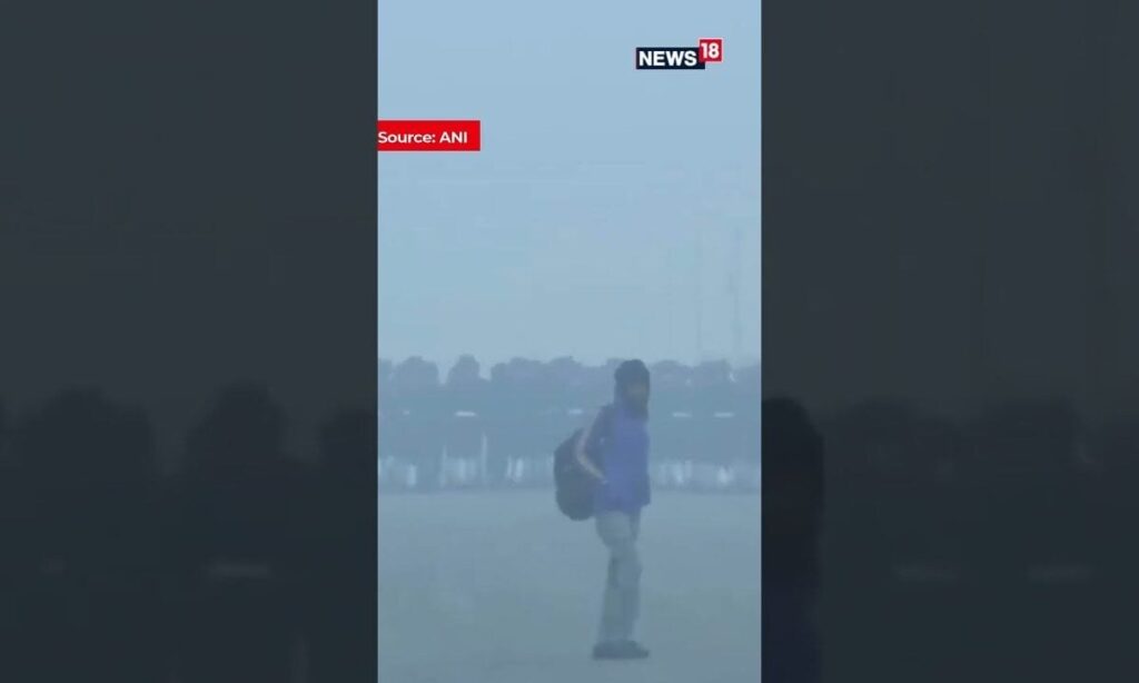 Layer Of Fog Engulfs The National Capital As AQI Dips To ‘Severe’ At 421 | Delhi Pollution | N18S