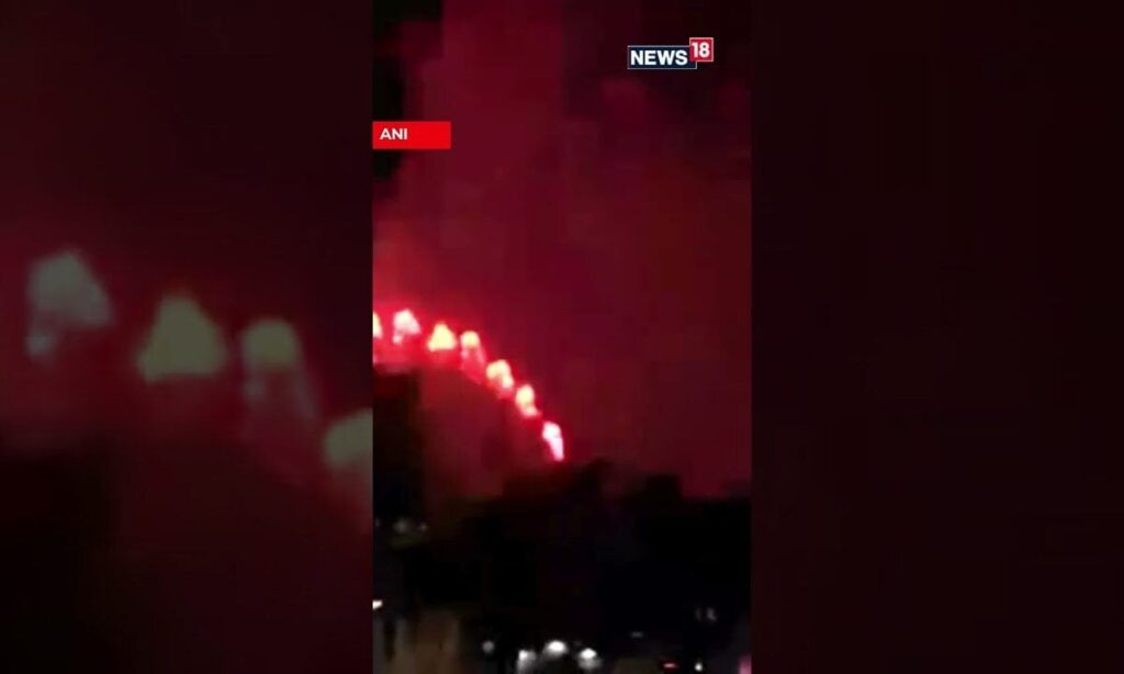 Sydney Welcomes 2025 With Spectacular Fireworks Display | N18S #shorts #viral #newyear2025