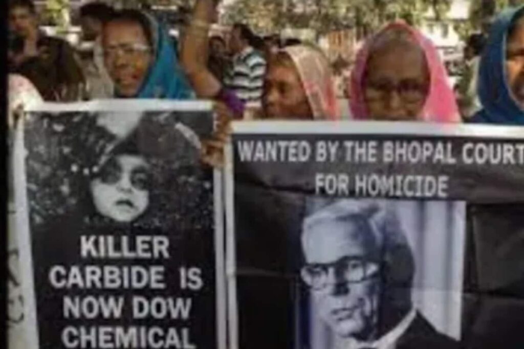 Bhopal Gas Tragedy: Why Did Arjun Singh Allow Warren Anderson To Leave?