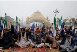 Farmers Observe Bandh Across Punjab; Roads Blocked, Toll Plaza In Amritsar Shut