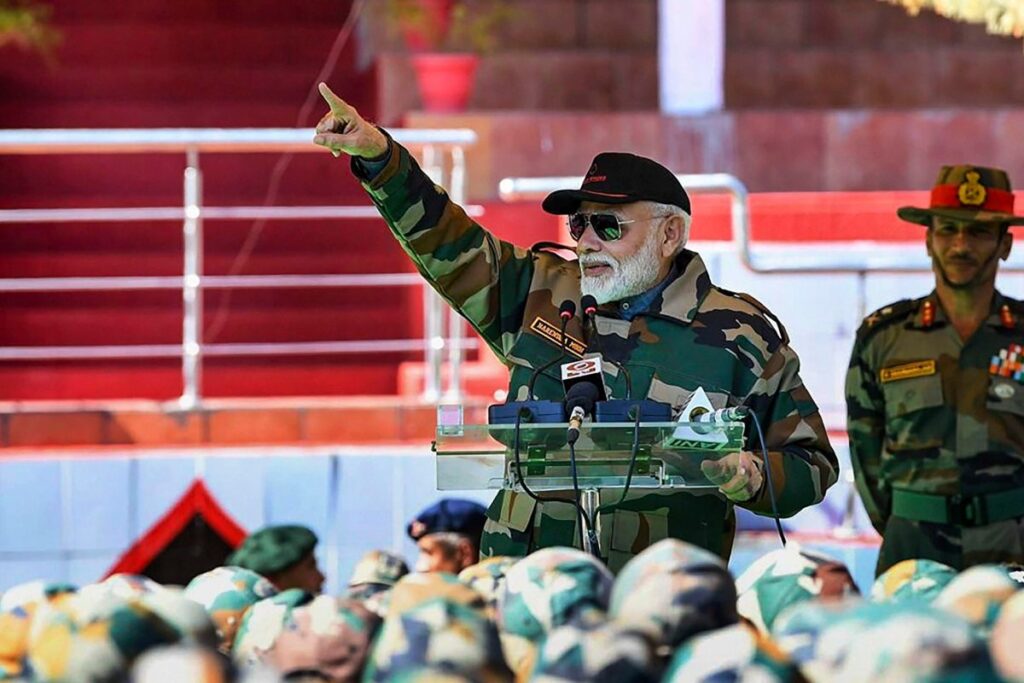 'Bravehearts' Stories Inspire Indians': President, PM Pay Tributes To Soldiers On Vijay Diwas