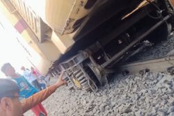 Dadar-Porbandar Saurashtra Express Derails Near Surat, No One Injured