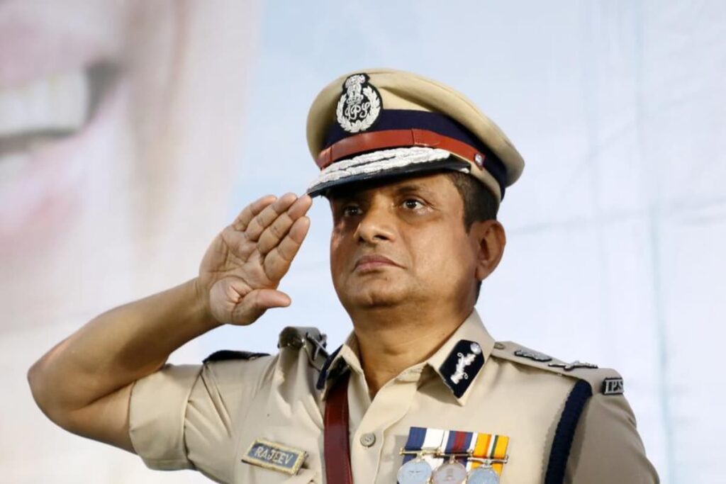 'Doing Fine Job': Bengal DGP Praises Police For Effective Vigil On Infiltration From Bangladesh