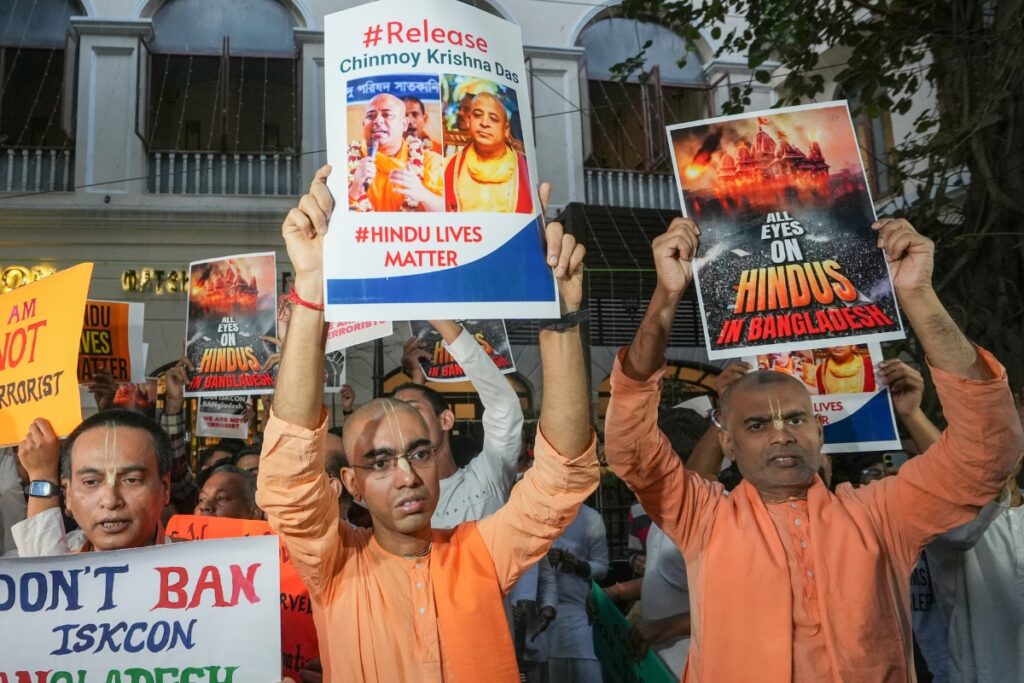 Rallies In Bengal Demand Release Of Arrested Hindu Leader In Bangladesh