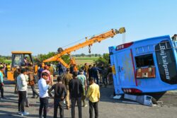 UP: 8 Killed, Dozens Injured After Bus Collides With Water Tanker On Agra-Lucknow Expressway