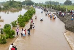 Cyclone Fengal: Chennai-Trichy National Highway Cut Off, Vehicles Diverted