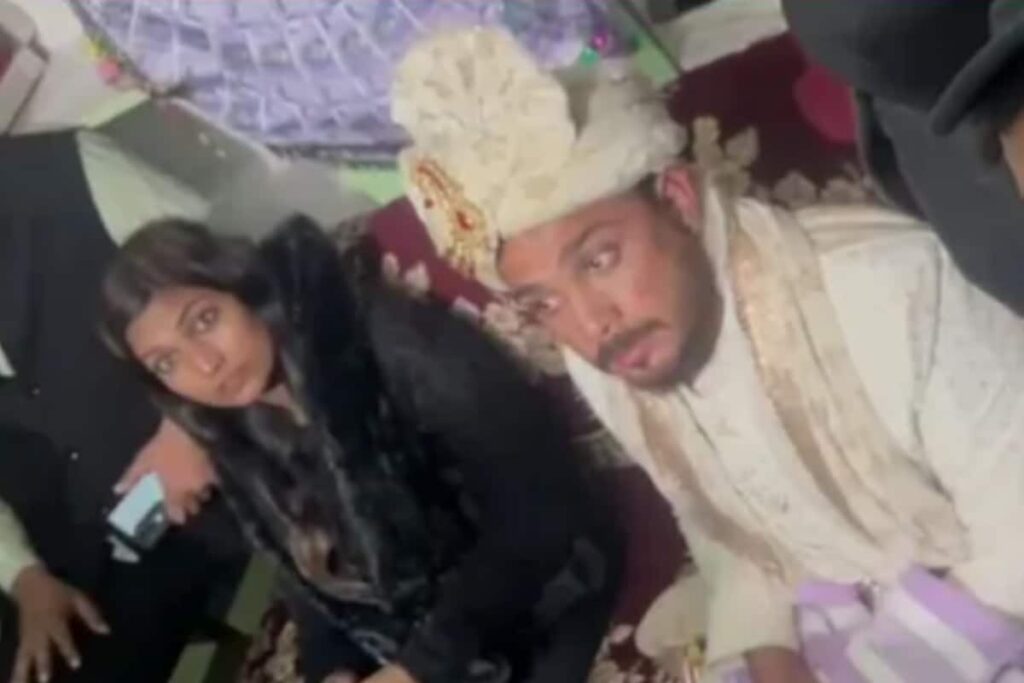 In Dramatic Moment, Groom's Girlfriend From Kerala Crashes His Wedding In UP