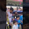 Indian Cricket Star Hardik Pandya Obliges His Young Fans With Autographs | Hardik Pandya | N18S