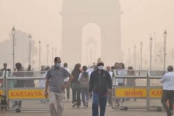 Dense Fog In Delhi Amid Cold Wave Delays Trains, Flight Ops Impacted: Top Updates