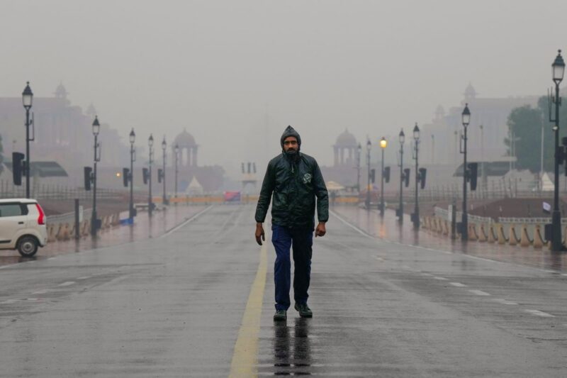 Delhi Sees Light Rain, IMD Forecasts Cloudy Skies And More Rain On Sunday