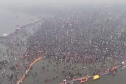 Watch: Massive Crowd Of Devotees Swells Up At Mahakumbh On 'Mauni Amavasya'