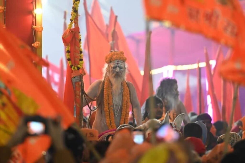 Smeared In Ashes, Wrapped In Leopard Print, 13 Akhadas Lead Makar Sankranti’s Rajasi Snan At Maha Kumbh