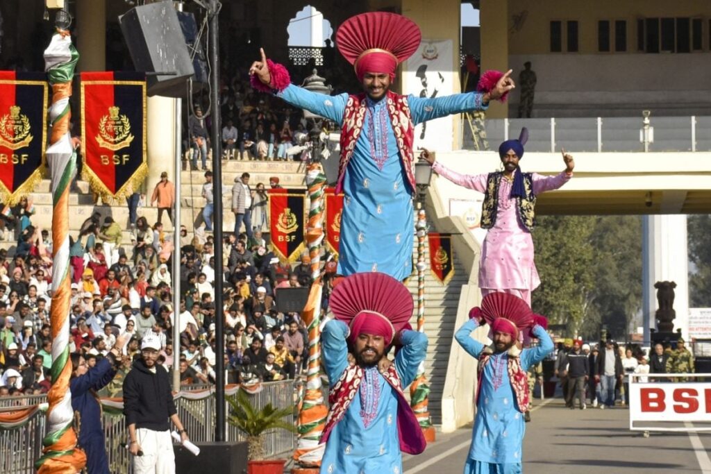 Happy Republic Day 2025 Live Updates: Grand Parade At Kartavya Path To Showcase India's Strength & Unity