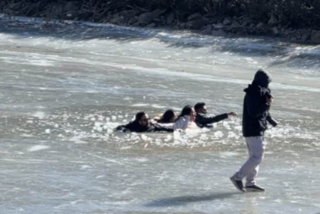 Arunachal Pradesh: 4 Tourists Fall In Frozen Sela Lake While Attempting To Walk, Rescued