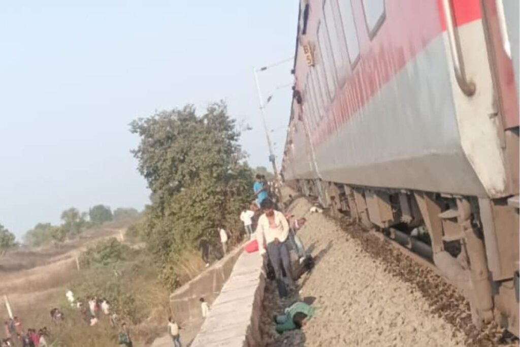 At Least 8 Killed After Being Run Over By Karnataka Express In Maharashtra's Jalgaon