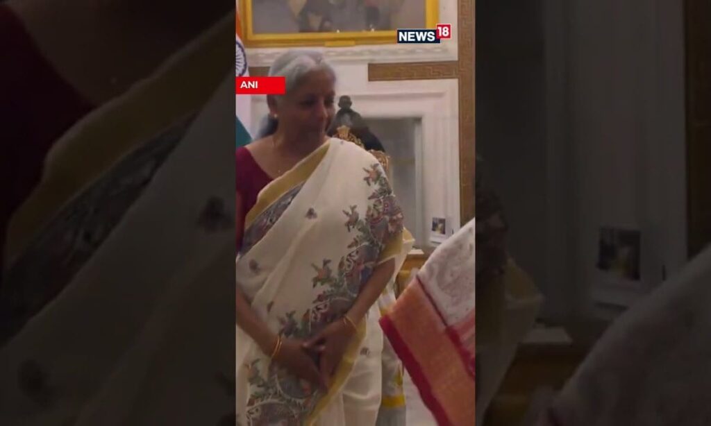 #watch - President's Sweet Ritual: The 'Dahi-Cheeni' Blessing! | #budgetwithnews18 | N18S