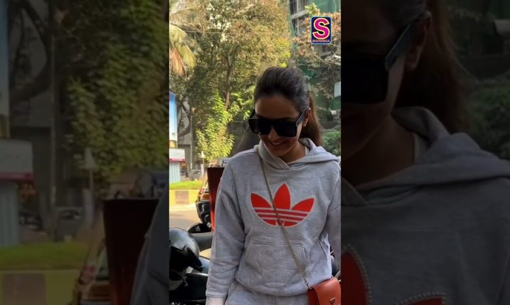 Punjabi Kudi-Jasmine Bhasin Papped In A Casual Avatar With Sweatpants And Shirt | News18 | N18S