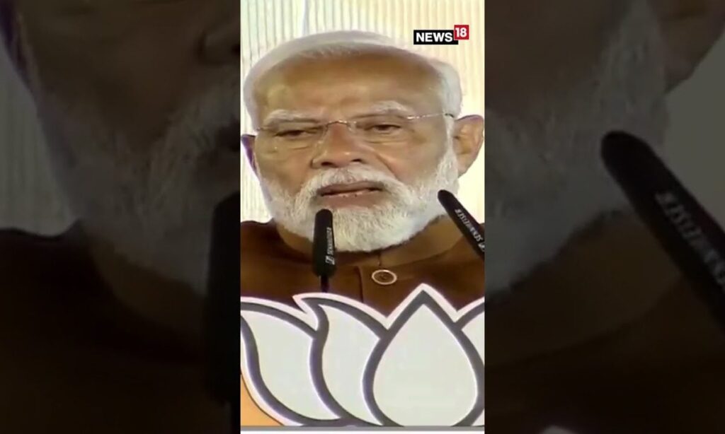 Modi Halts His Speech As He Notices One Of The Workers Feeling Uneasy During In The Crowd | N18S