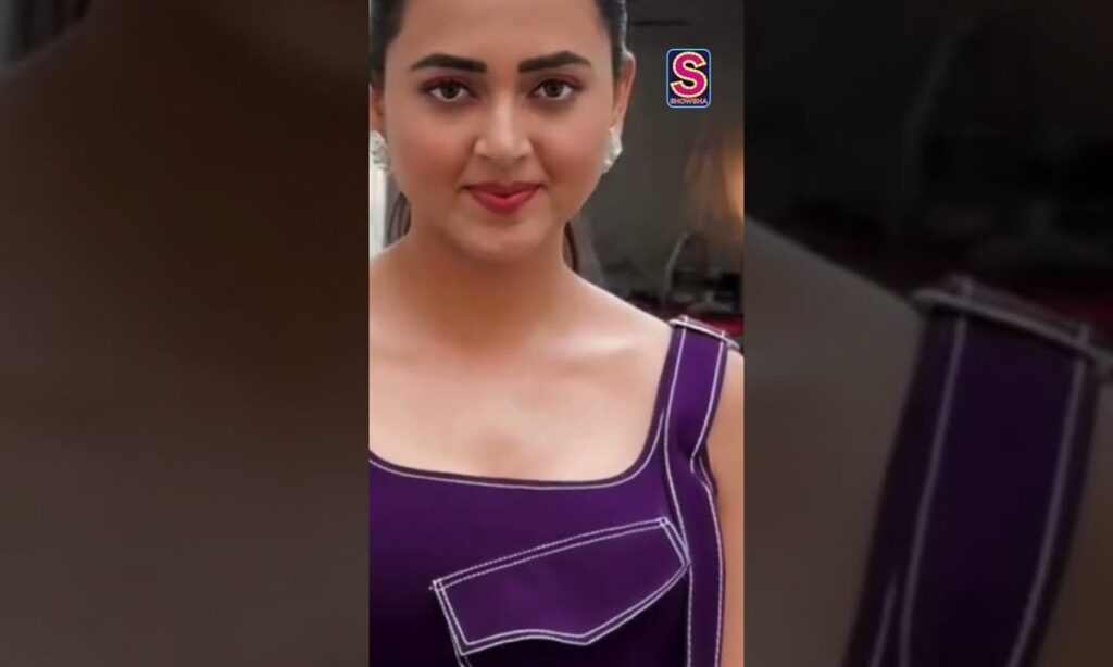 Purple Never Looked Better: Tejasswi Prakash Looks Chic As She Gets Papped At Work! | N18S