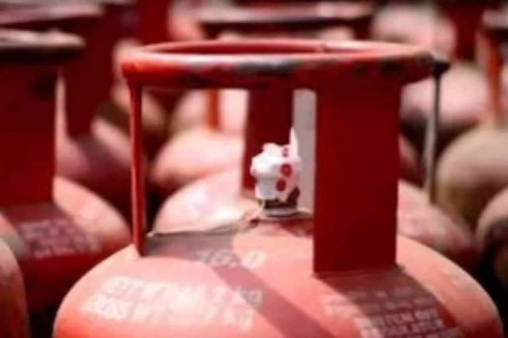 Commercial LPG Gas Cylinder Prices Reduced By Rs 7 Ahead Of Budget