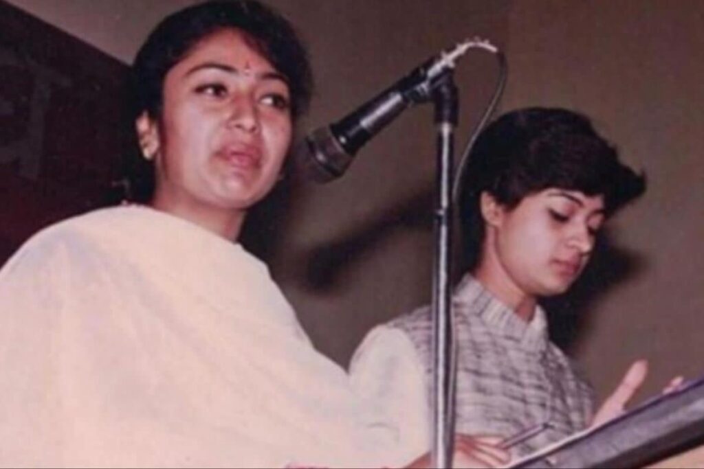 'Hope Yamuna Will Be Clean, Daughters Safe': Alka Lamba Recalls Old Days With Rekha Gupta, Shares Pic