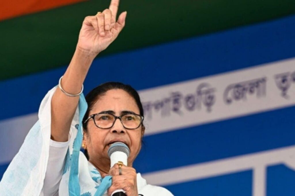 Mamata Banerjee Alleges BJP Added Fake Voters with EC's Help, Threatens Indefinite Protest