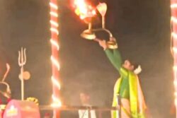 Watch: Women Devotees Perform Ganga Aarti At Triveni Sangam In Prayagraj