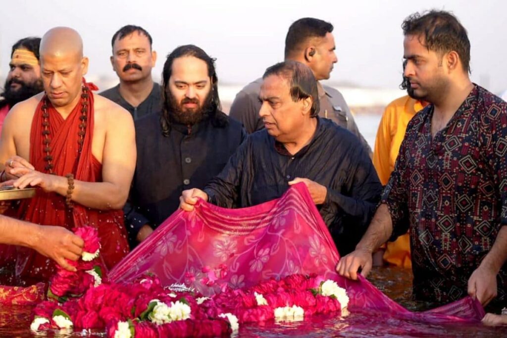 Reliance Chairman Mukesh Ambani, Family Take Holy Dip In Sangam | In Pics