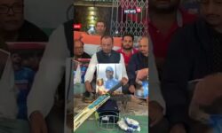 Indian Cricket Team Supporters Perform 'Havan' At The Radha Madhav Temple In Kanpur | N18S