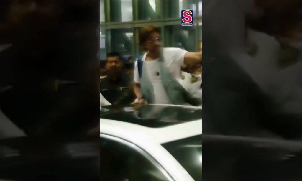 King Khan Lands In Kolkata And Melts Hearts With His Sweet Gesture For Fans! | IPL 2025 | N18S