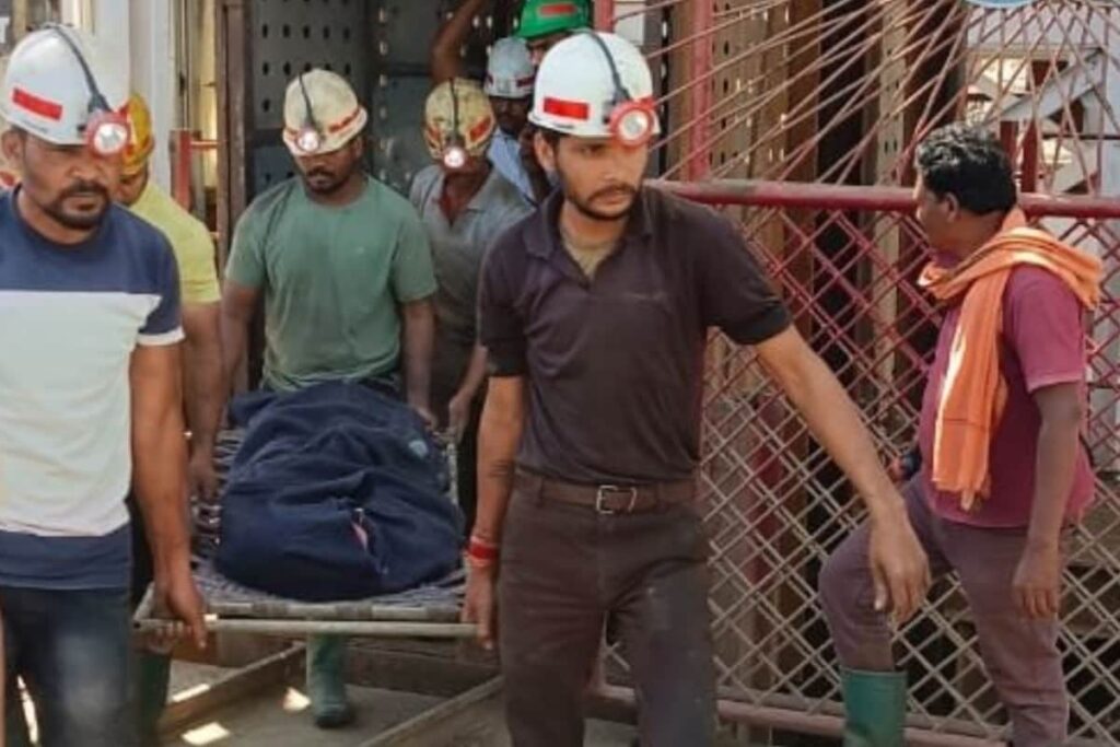 2 Workers Killed, 1 Injured After Slab Collapses In Chikhla Mines Of MOIL In Maharashtra